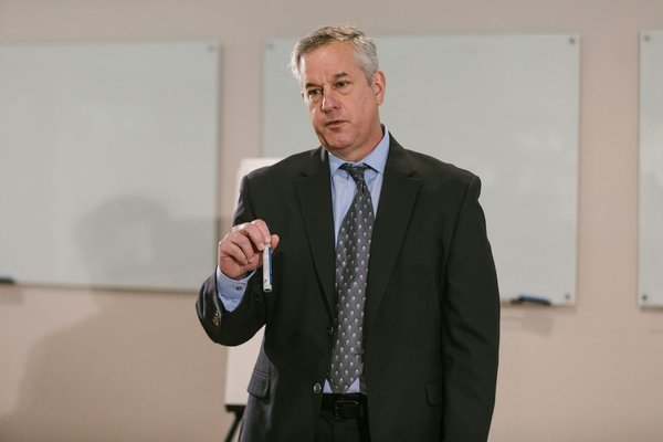 Comment devenir chargé de formation et réussir dans cet emploi